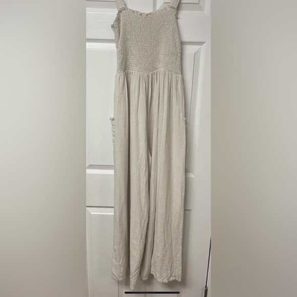 NWOT Umgee Smocked Linen Blend Jumpsuit in Oatmeal Size S all seasons - Picture 4 of 9